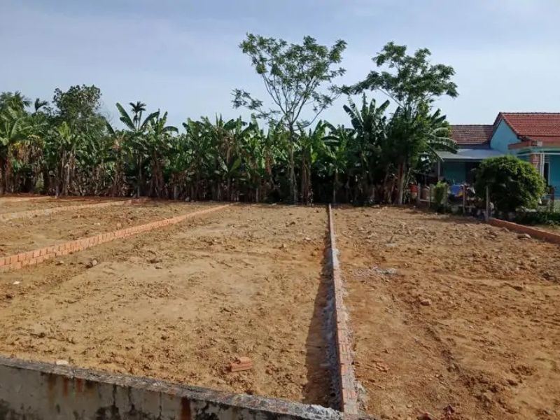 Bản án tranh chấp ranh giới đất liền kề 