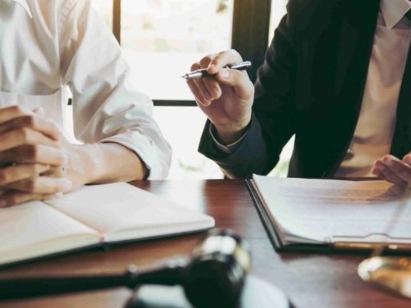 Thủ tục ly hôn với người nước ngoài vắng mặt