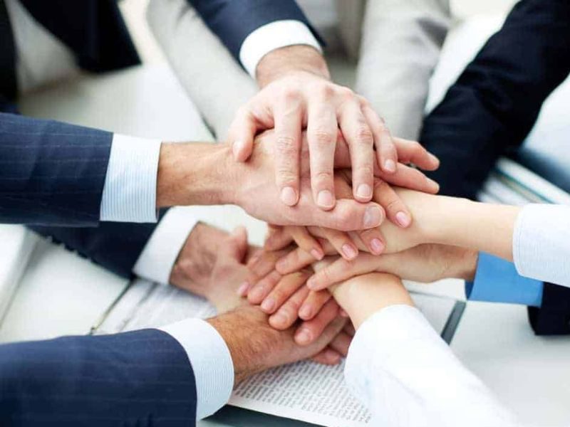 Công ty liên doanh liên kết là gì? 