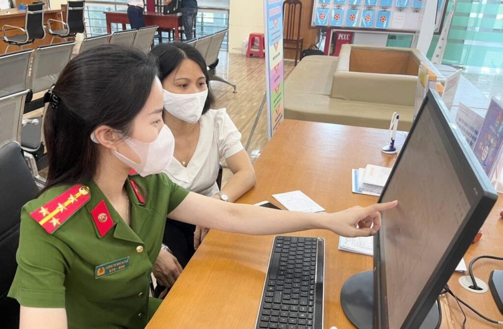 Thủ tục nộp giấy xác nhận đảng viên cư trú